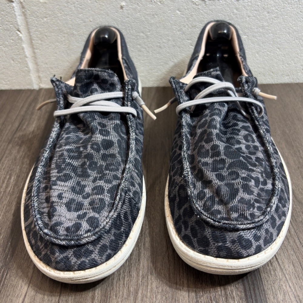 Hey Dude Wendy Sox Women Size 11 Leo Grey Leopard Print Slip On Loafer Sneakers